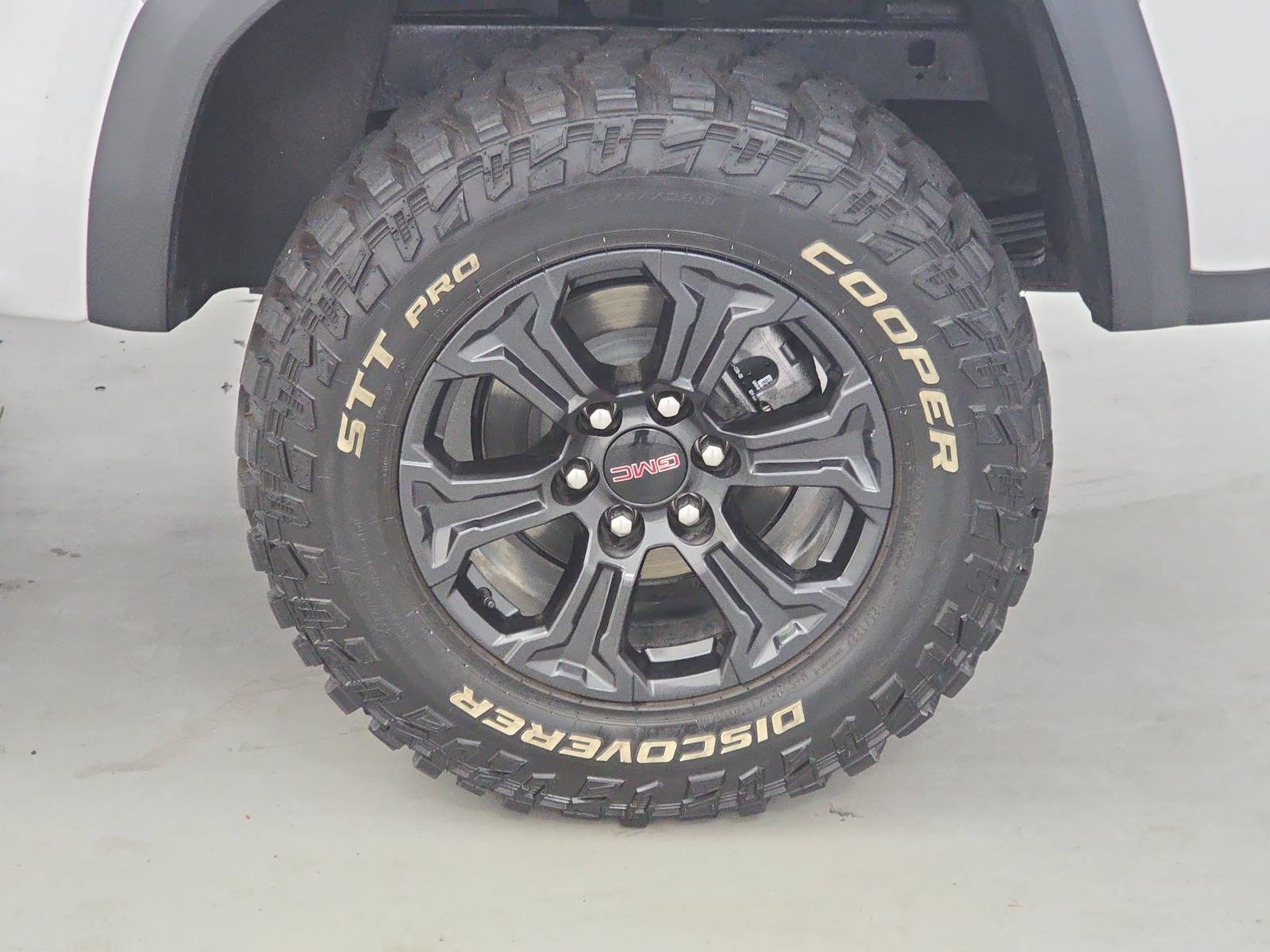 Used 2025 GMC Canyon Elevation w/ Convenience Package AWD/4WD image 33