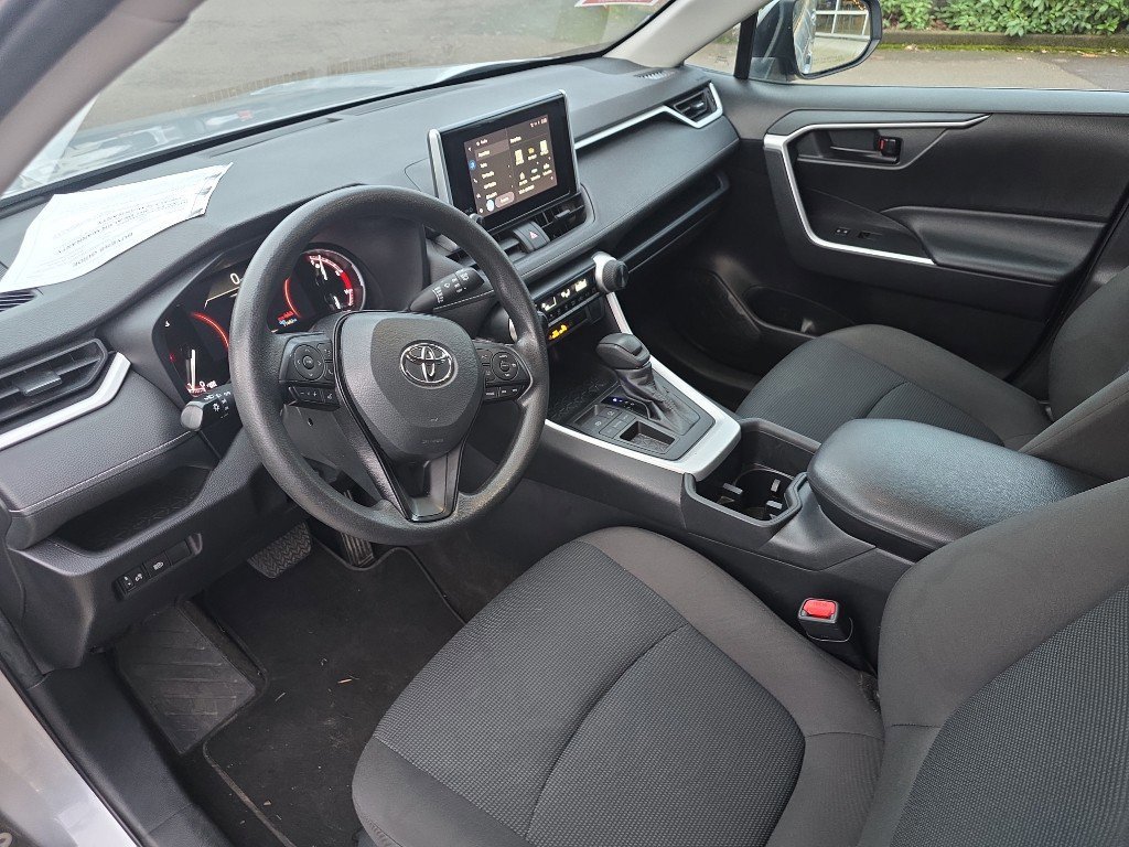 Used 2023 Toyota RAV4 LE image 13