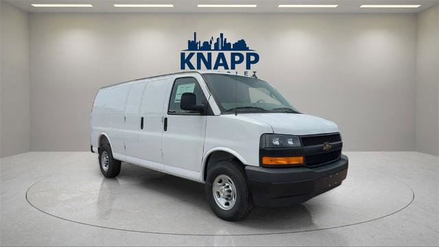New 2025 Chevrolet Express 2500 Work Van 3D Extended Cargo Van w/ Driver Convenience Package image 7