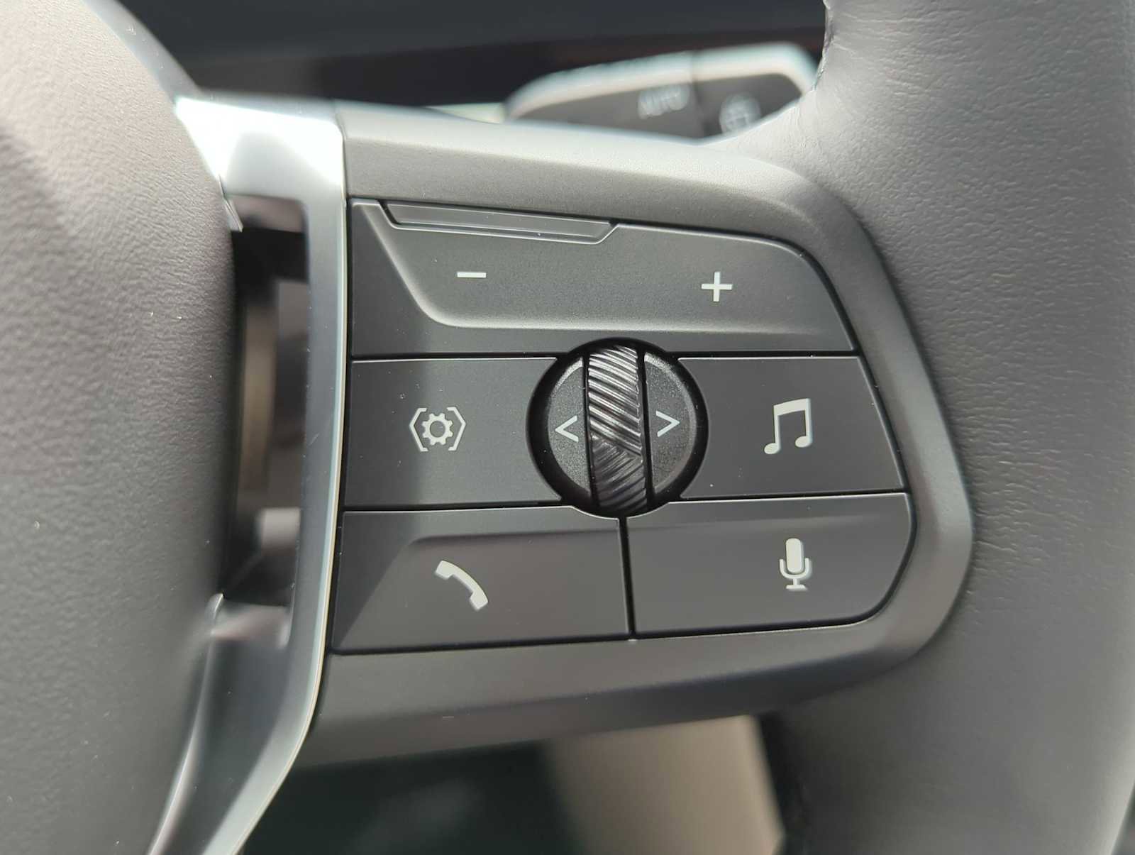 Used 2025 BMW X1 xDrive28i w/ Convenience Package image 25