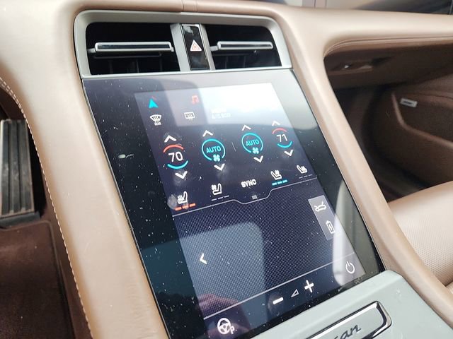 Used 2022 Porsche Taycan Turbo S image 16