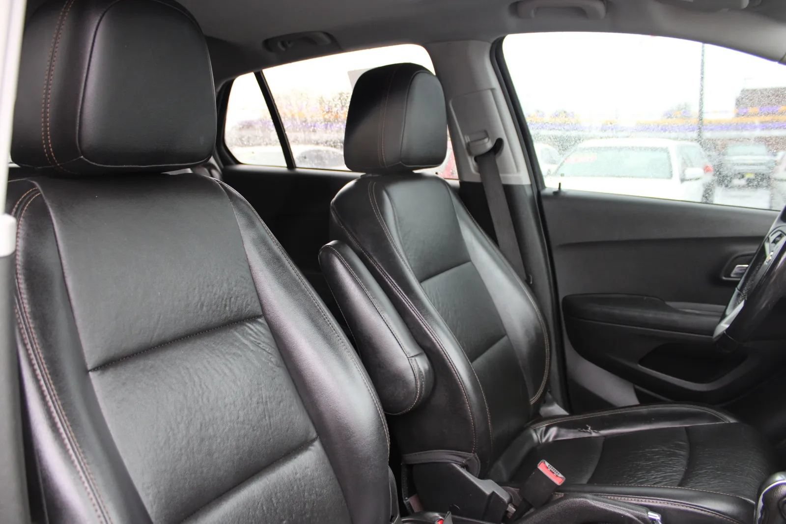 Used 2020 Chevrolet Trax Premier AWD/4WD image 18