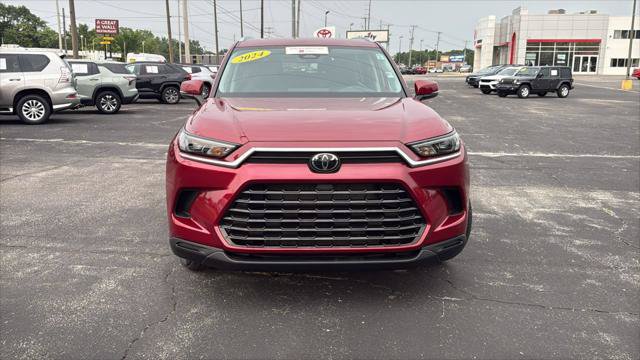 Certified 2024 Toyota Grand Highlander AWD image 2