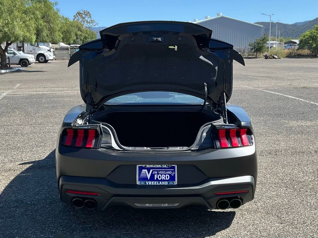 Used 2025 Ford Mustang GT Premium image 18