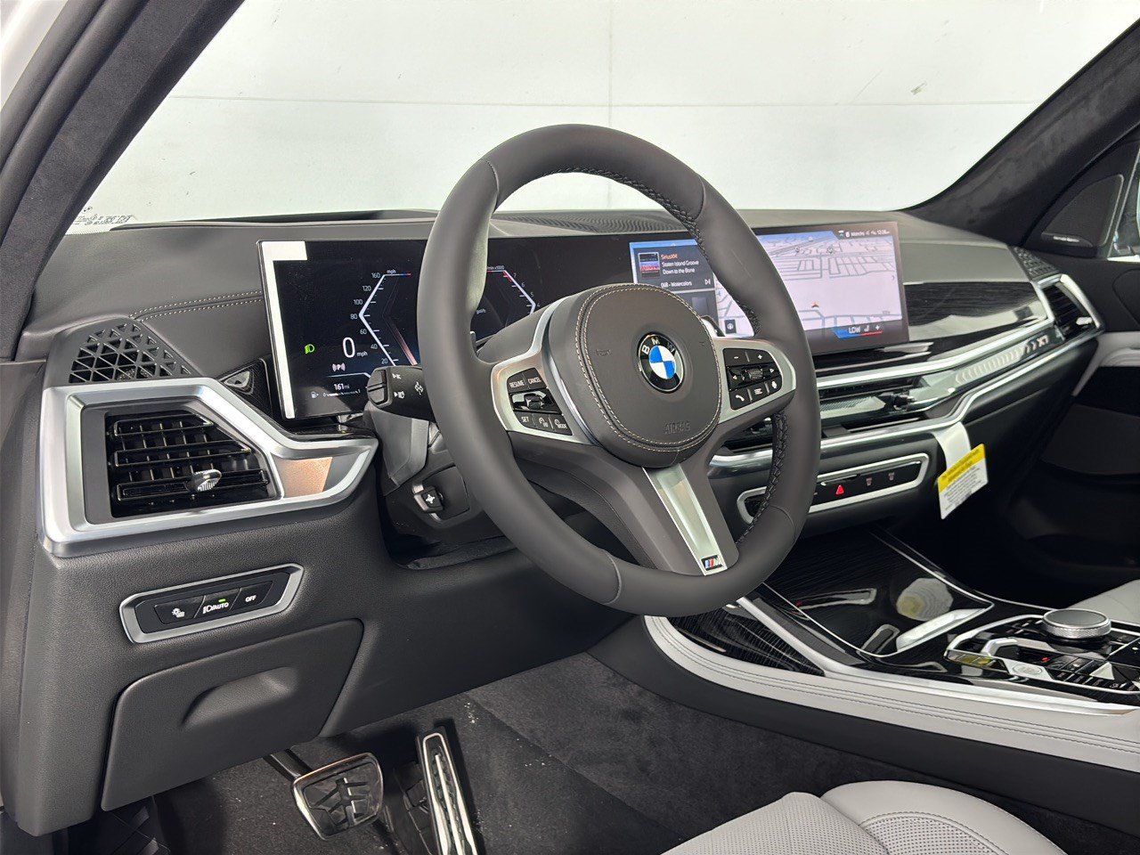 New 2027 BMW X7 xDrive40i w/ M Sport Package AWD/4WD image 4