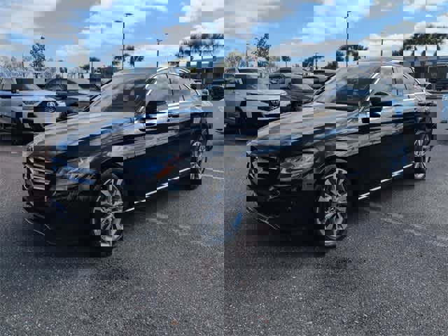 Used 2018 Mercedes-Benz C 300 Sedan image 4