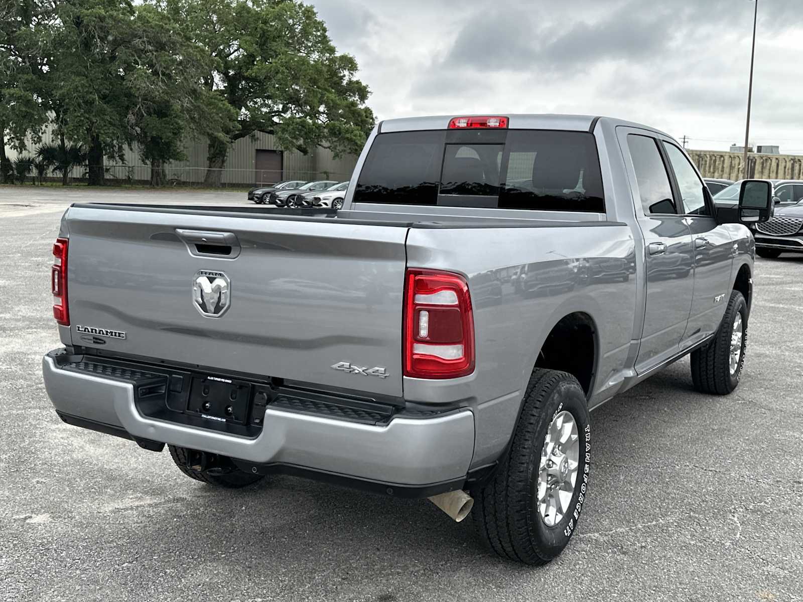 Used 2024 RAM 2500 Laramie w/ Safety Group AWD/4WD image 8
