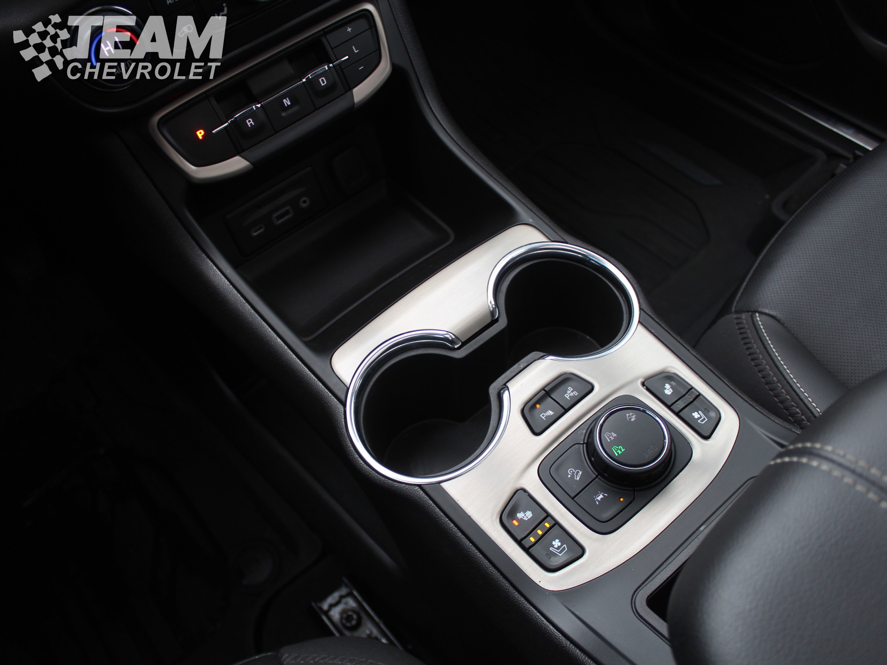 Certified 2024 GMC Terrain Denali w/ Black Diamond Edition image 20