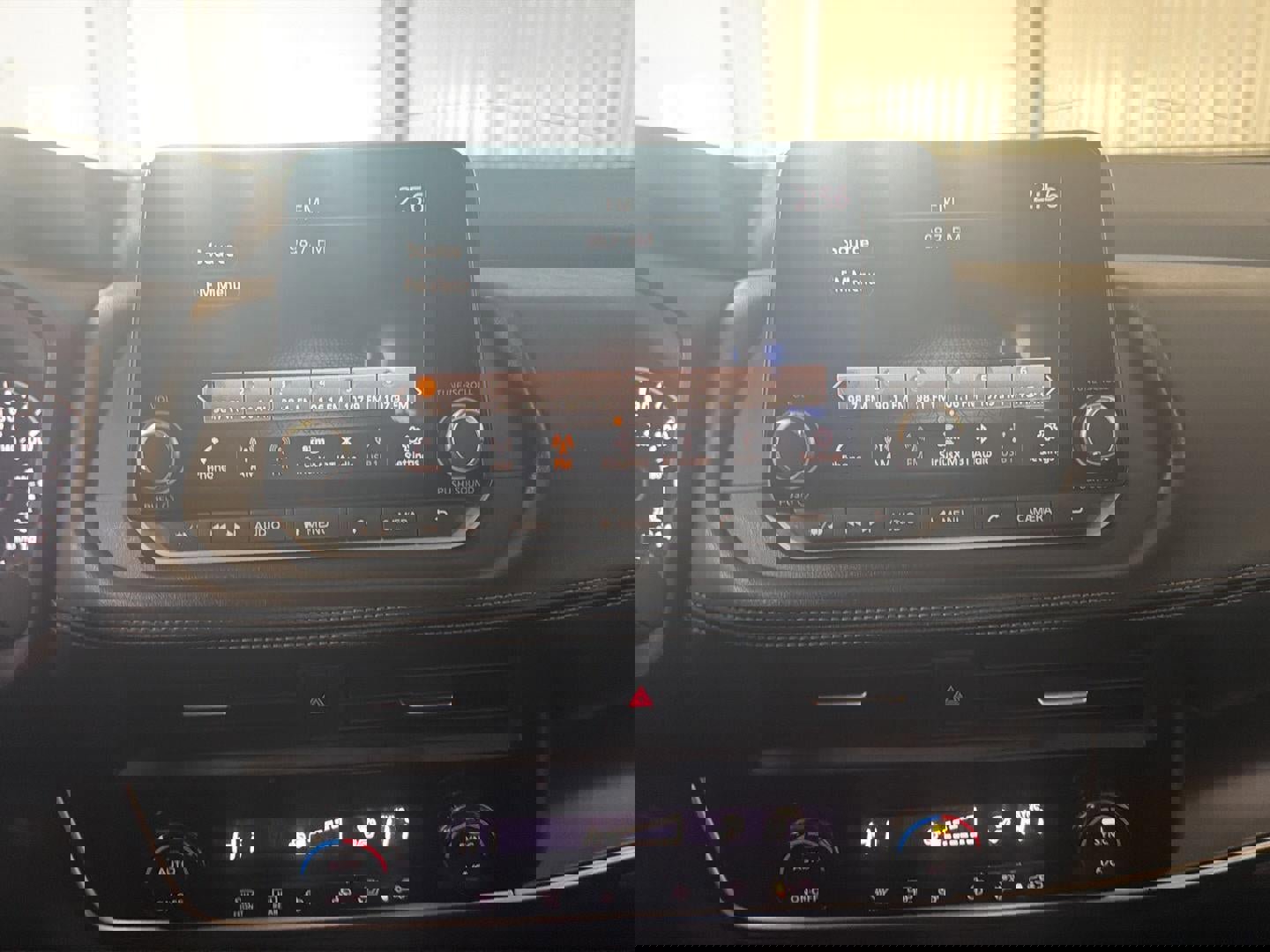 Used 2024 Nissan Rogue SV image 23