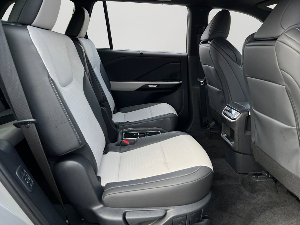 Certified 2026 Lexus TX 500h AWD w/ Technology Package image 9