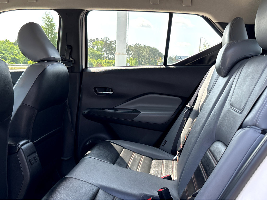 Used 2023 Nissan Kicks SR w/ SR Premium Package FWD image 12