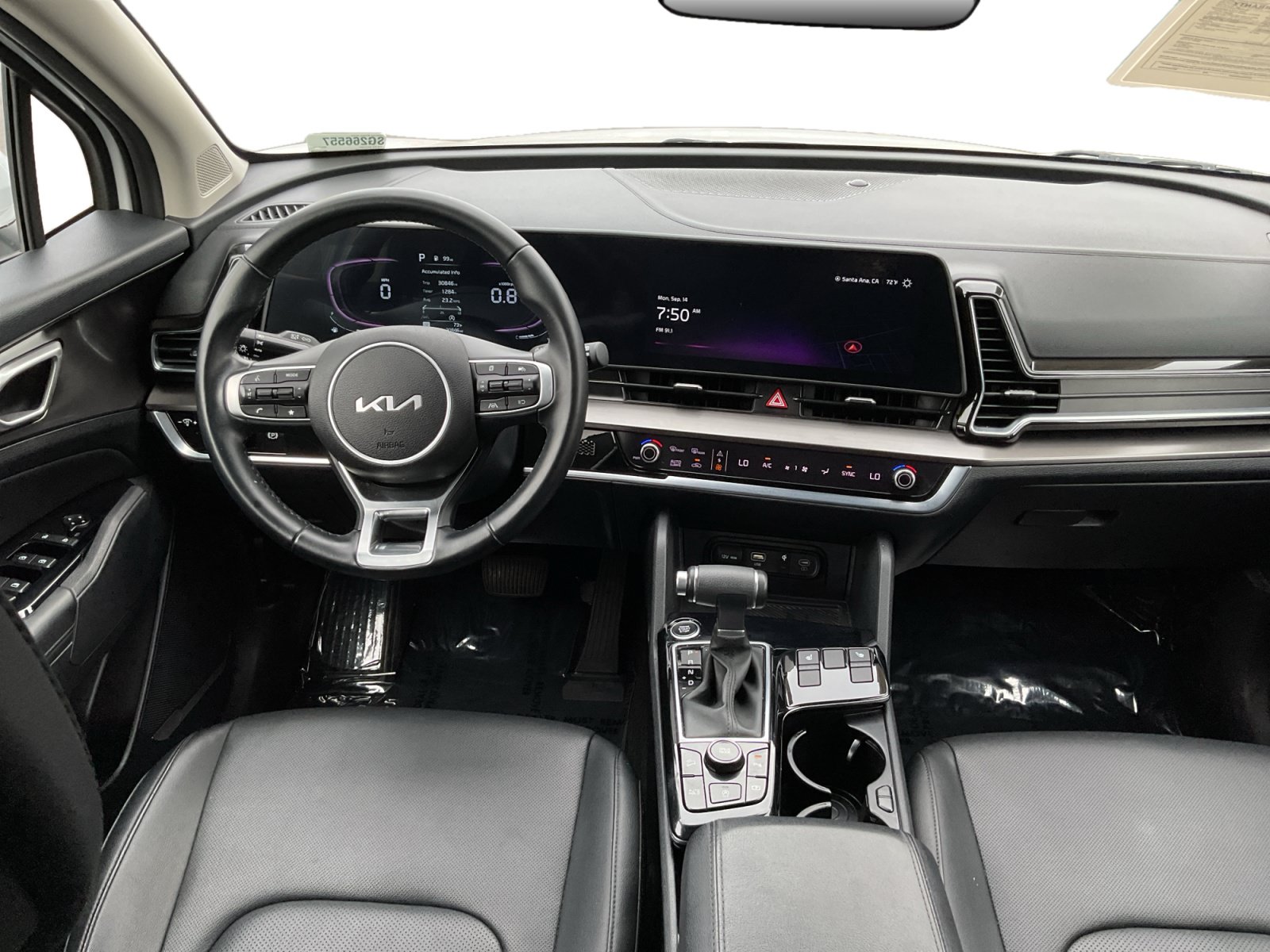Used 2025 Kia Sportage EX FWD image 14