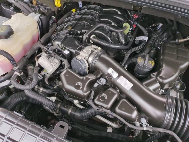 Certified 2022 Jeep Grand Cherokee Overland w/ Adv Protech Group III image 33