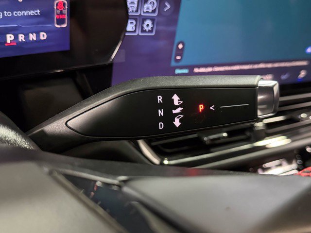 Used 2024 Chevrolet Equinox EV RS w/ Active Safety Package 3 image 21