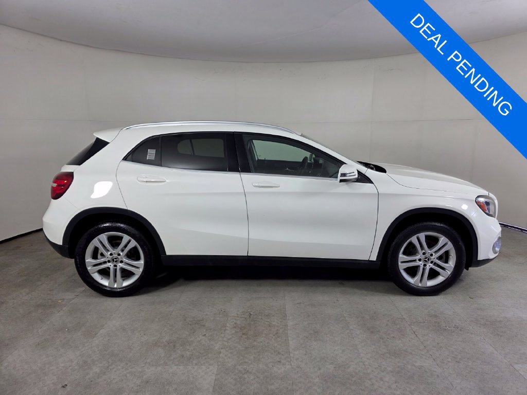 Used 2020 Mercedes-Benz GLA 250 4MATIC image 3