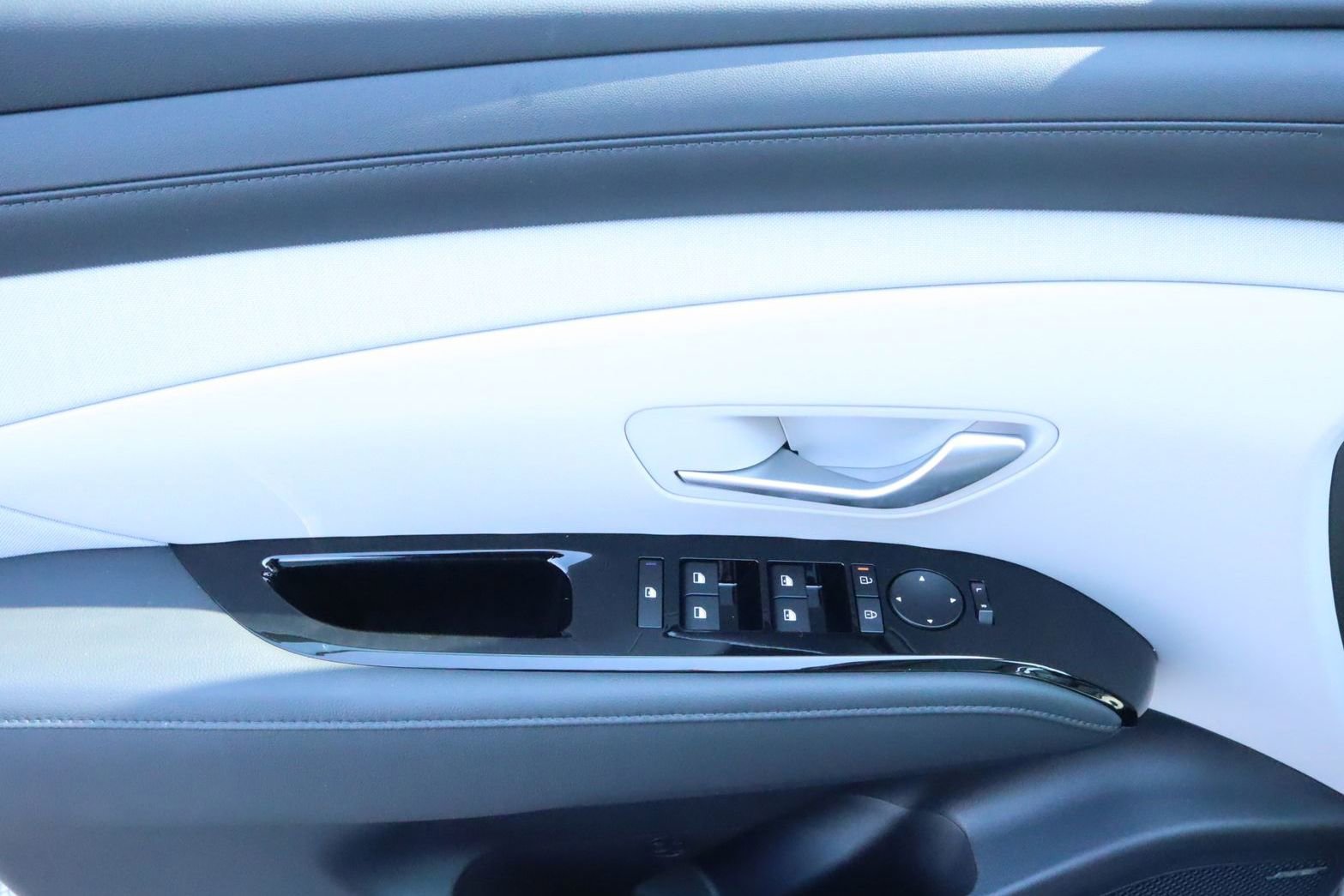 New 2026 Hyundai Tucson Limited image 22