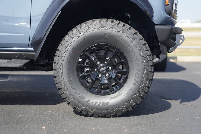 New 2025 Ford Bronco Raptor image 4