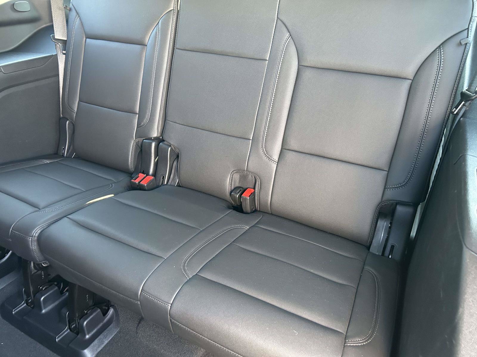Used 2024 Chevrolet Tahoe Z71 AWD/4WD image 15
