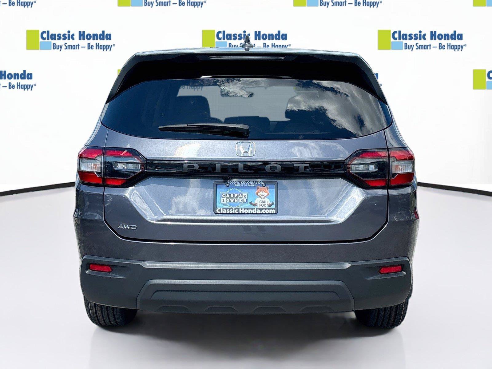 Certified 2023 Honda Pilot LX image 7