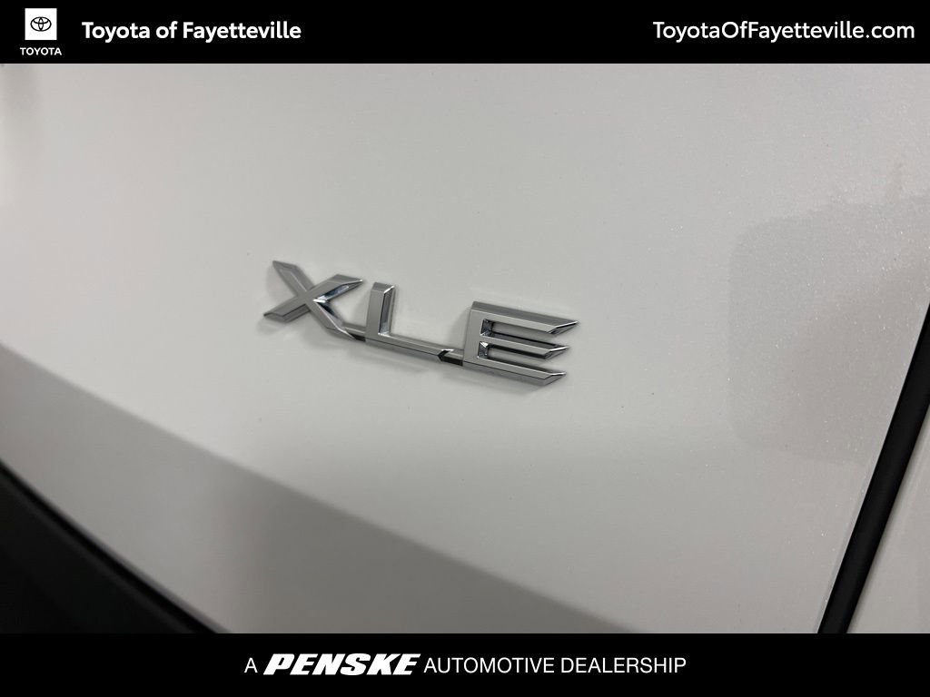 Used 2025 Toyota Grand Highlander AWD image 4