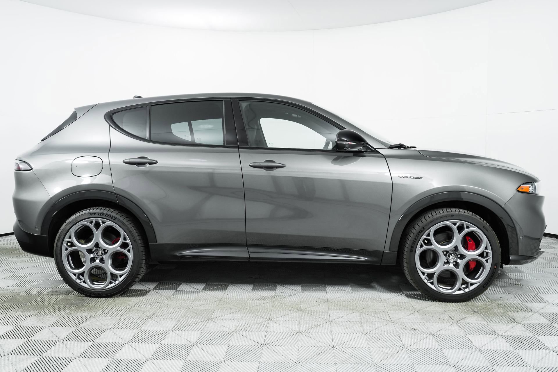 New 2024 Alfa Romeo Tonale Veloce w/ Active Assist Package image 8