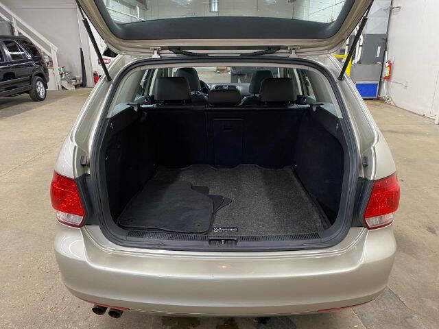 Used 2012 Volkswagen Jetta TDI image 14