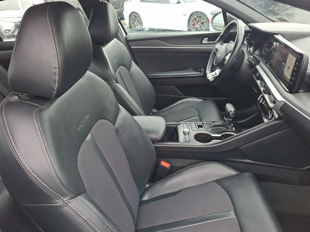 Used 2023 Kia K5 GT-Line image 11