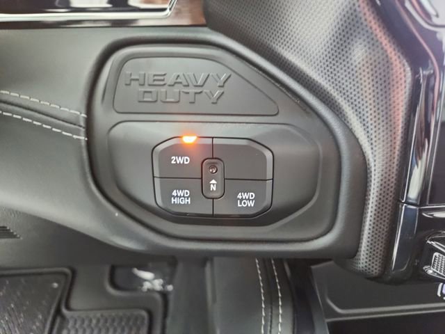 New 2025 RAM 2500 Limited AWD/4WD image 18