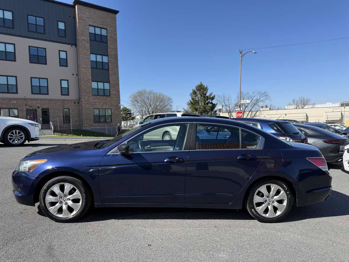 Used 2010 Honda Accord EX image 4