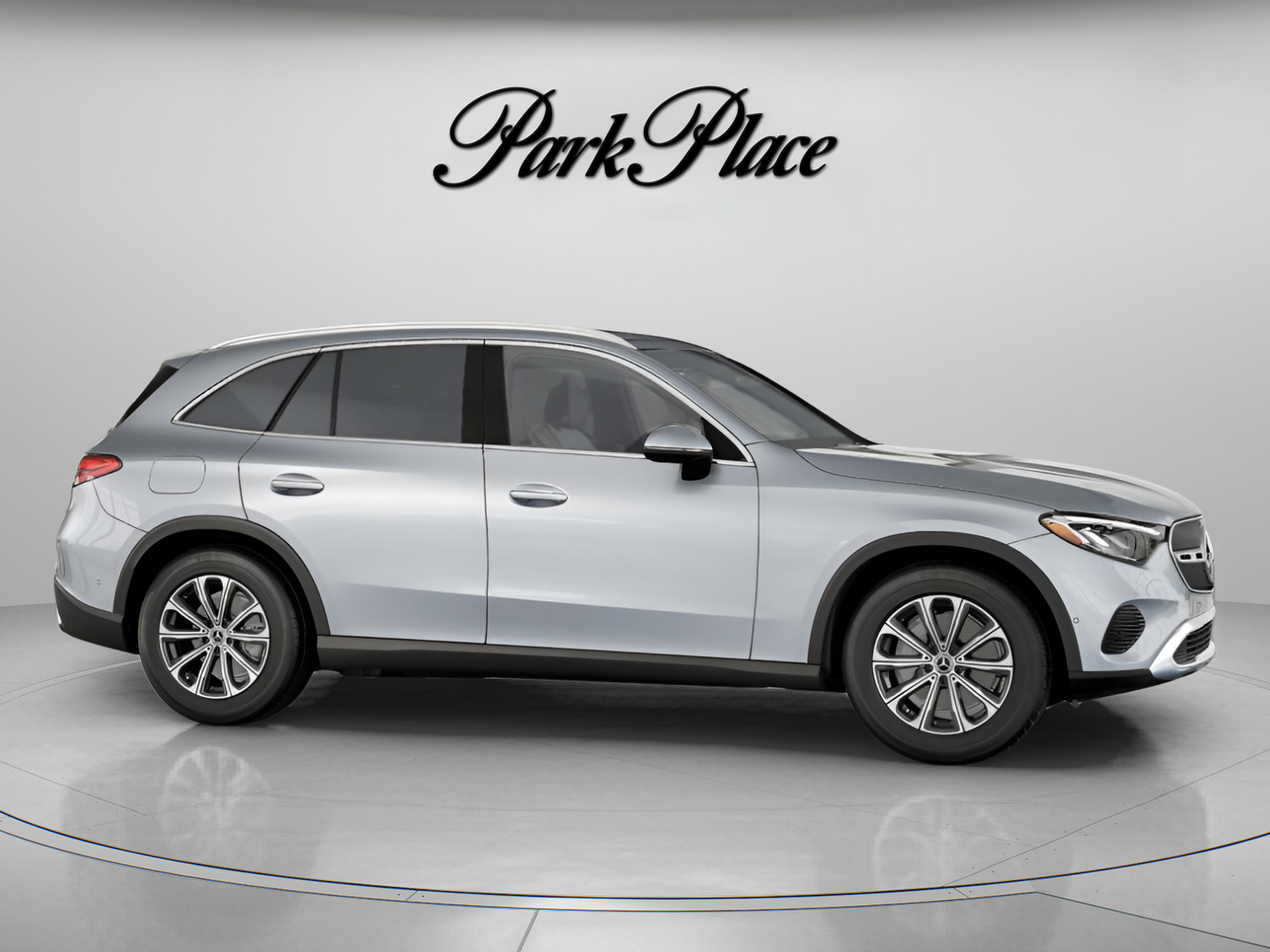 Used 2026 Mercedes-Benz GLC 300 4MATIC image 29