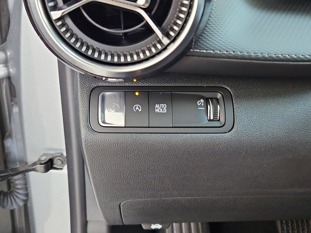 Used 2026 Chevrolet Equinox LT FWD image 16