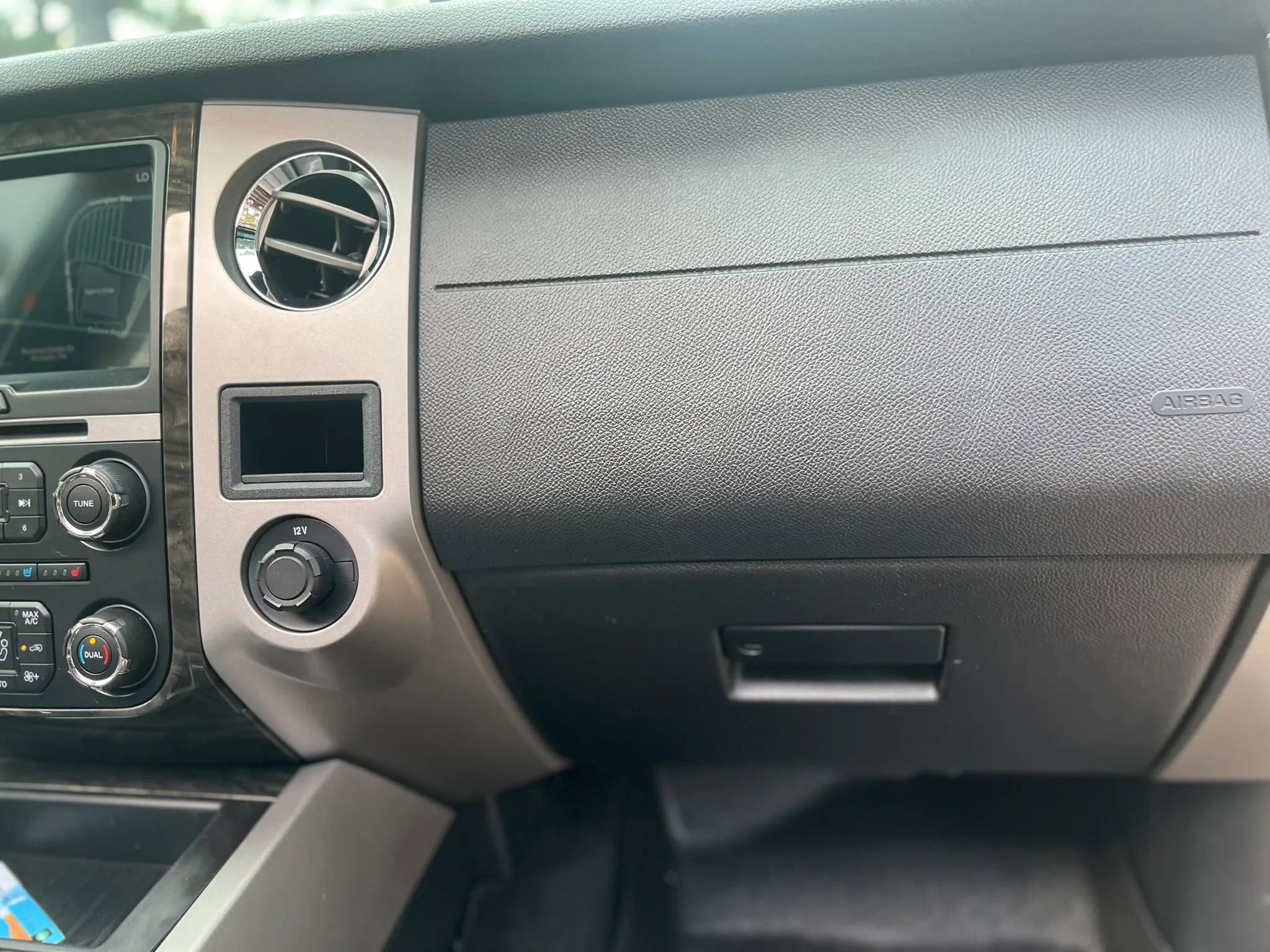 Used 2017 Ford Expedition Limited w/ Equipment Group 301A image 28