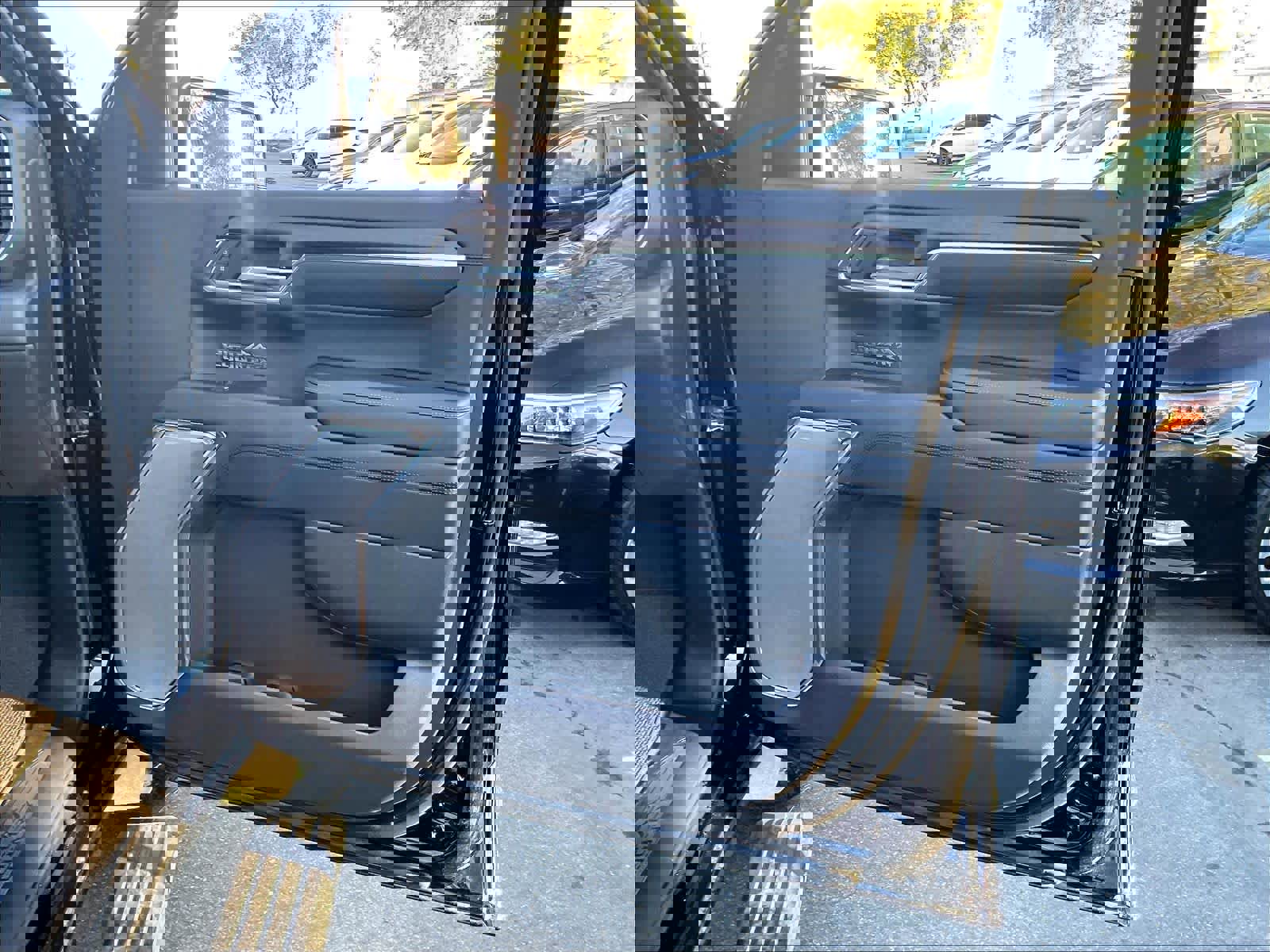 Used 2024 Chevrolet Silverado 1500 High Country w/ Midnight Edition image 26