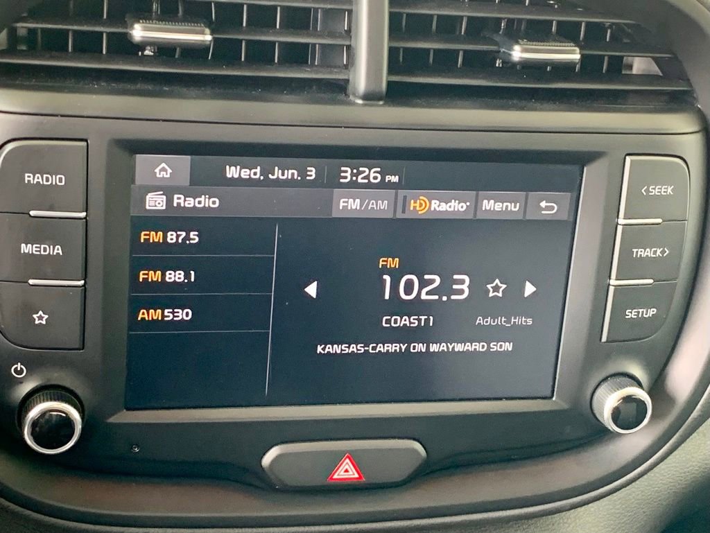 Used 2025 Kia Soul LX FWD image 31