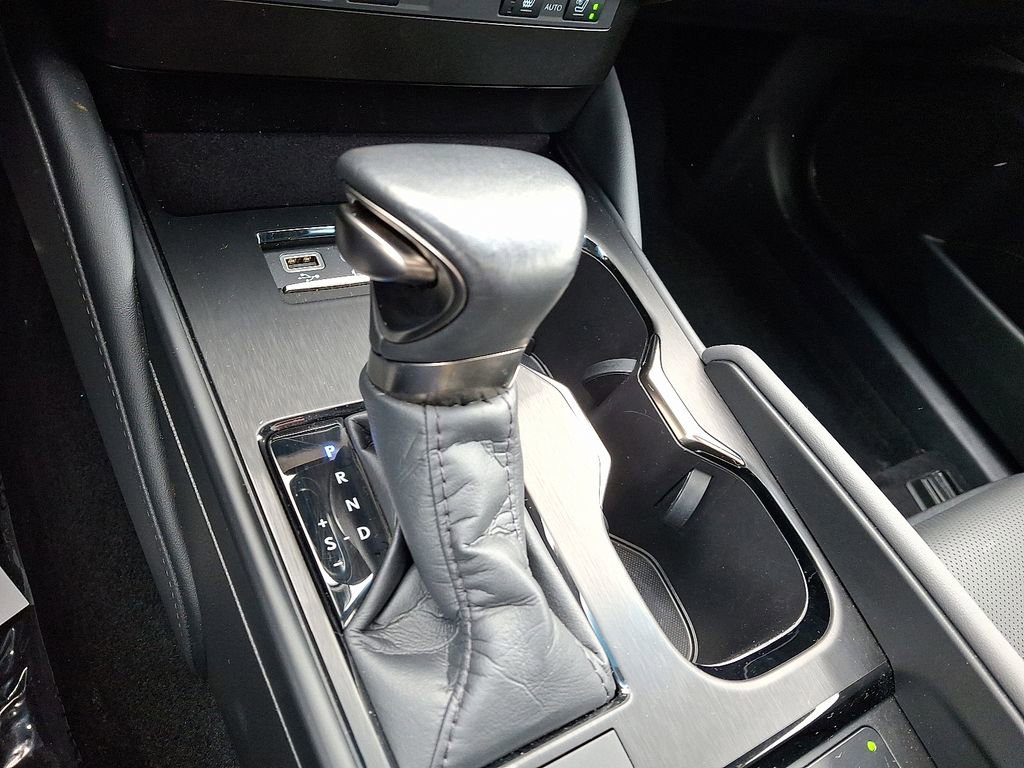 Used 2024 Lexus ES 350 w/ Premium Package image 18