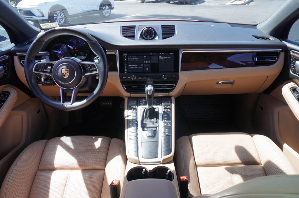 Used 2020 Porsche Macan Base image 11