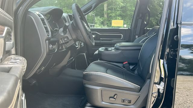 Used 2025 RAM 3500 Limited w/ Towing Technology Group AWD/4WD image 40