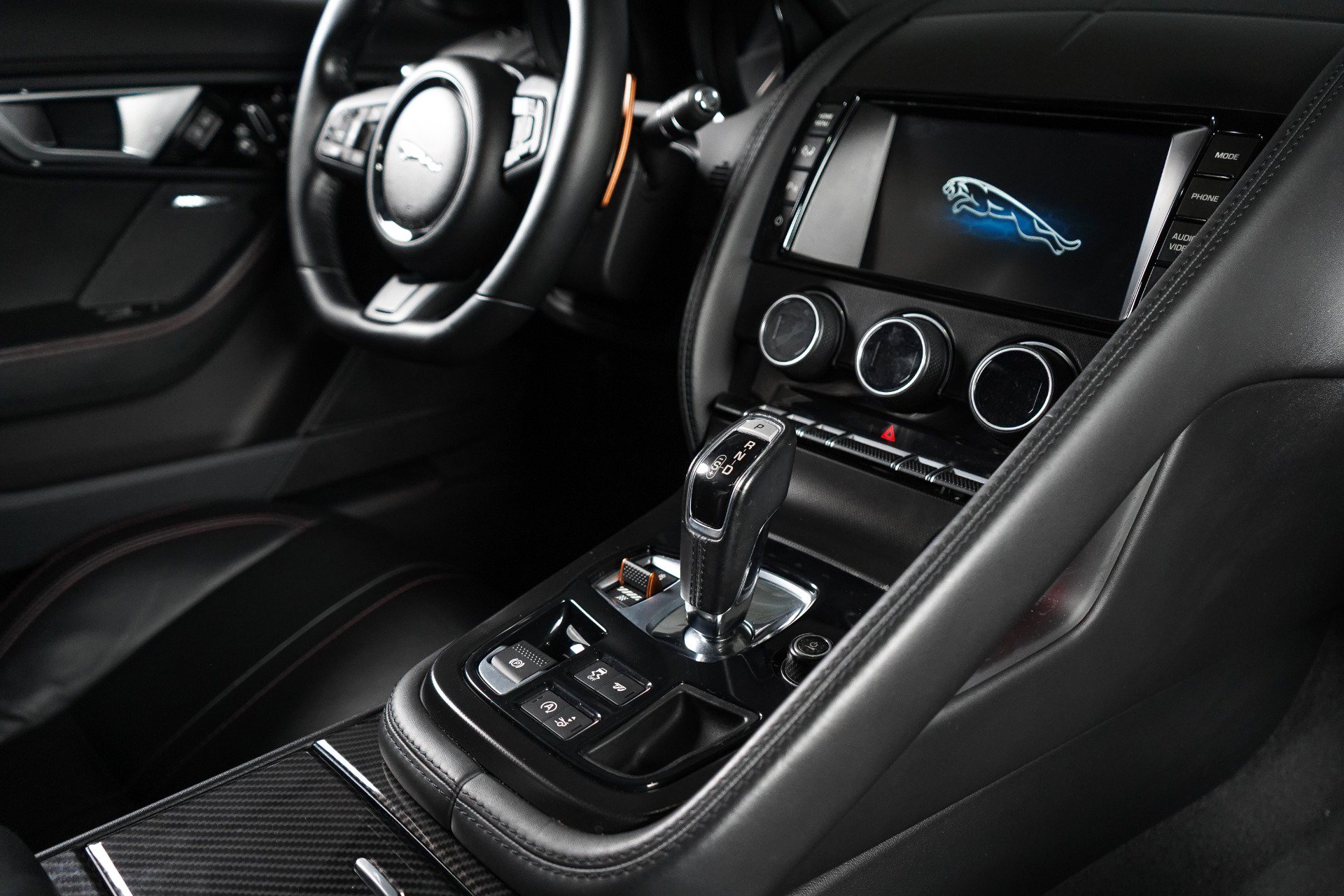 Used 2015 Jaguar F-TYPE S RWD image 53