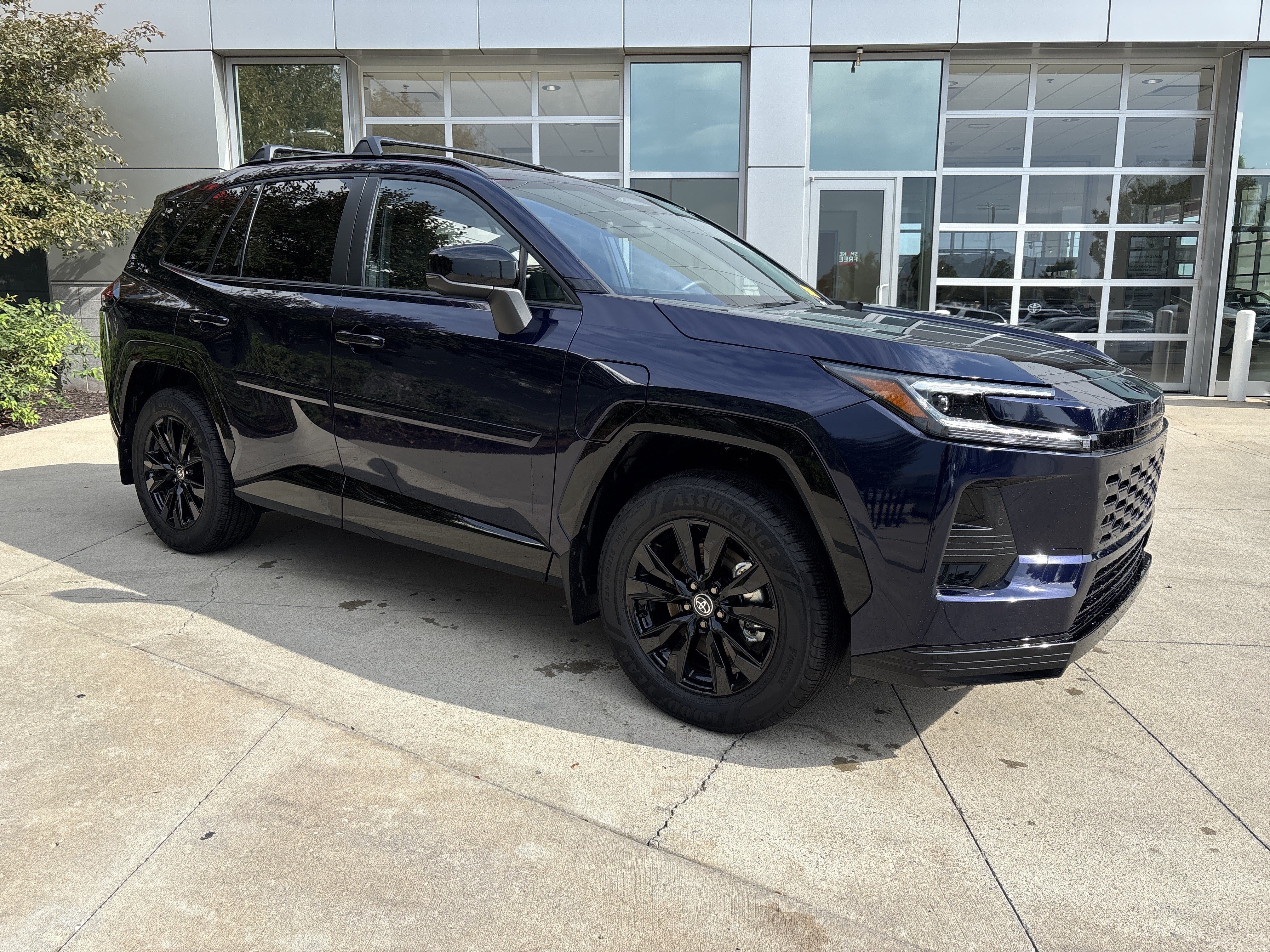 Used 2026 Toyota RAV4 SE AWD/4WD video 2