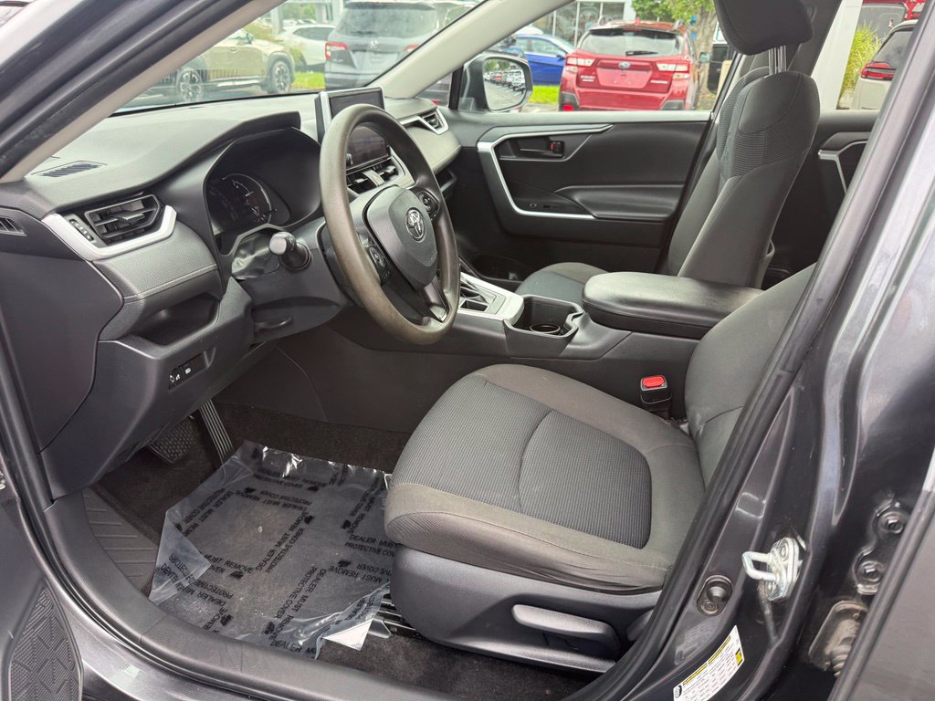 Certified 2023 Toyota RAV4 LE AWD/4WD image 14