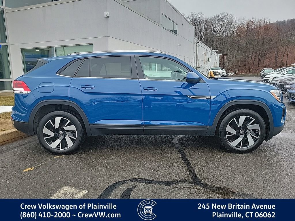 Certified 2025 Volkswagen Atlas Cross Sport SE image 34