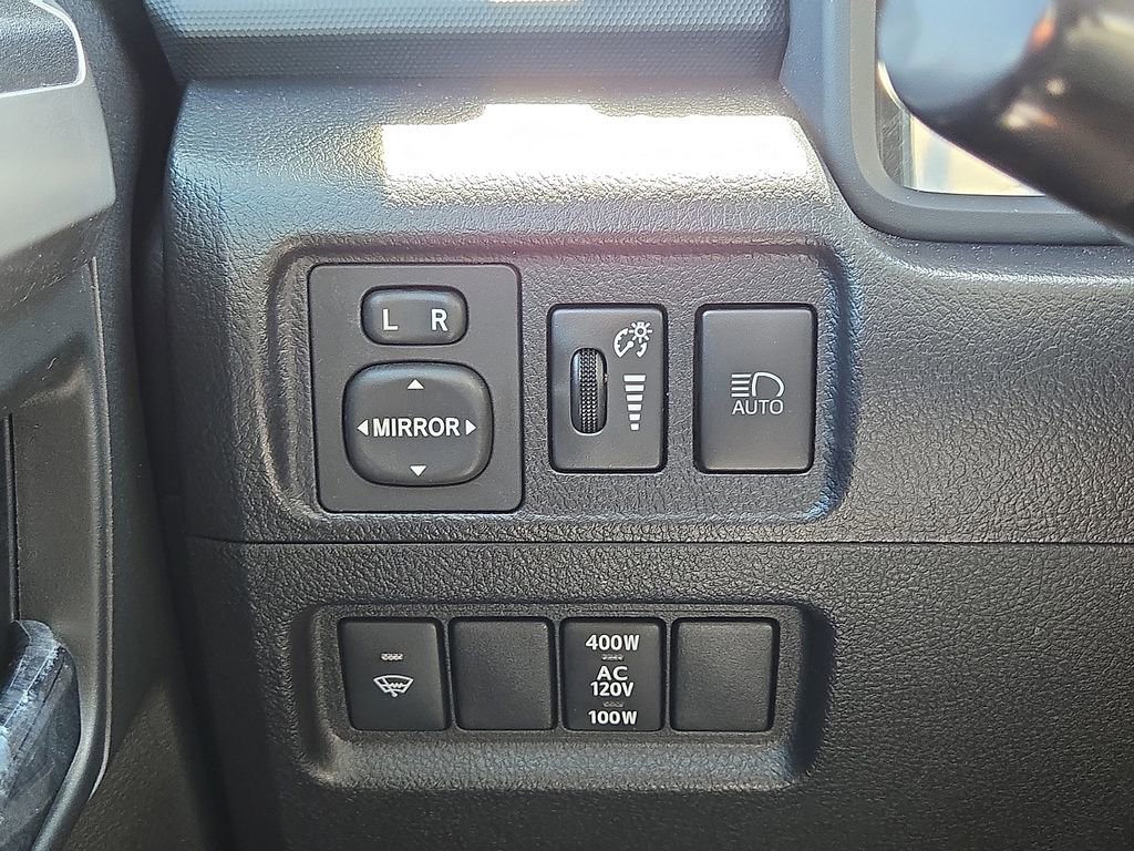 Used 2021 Toyota 4Runner SR5 Premium w/ Moonroof Package AWD/4WD image 24