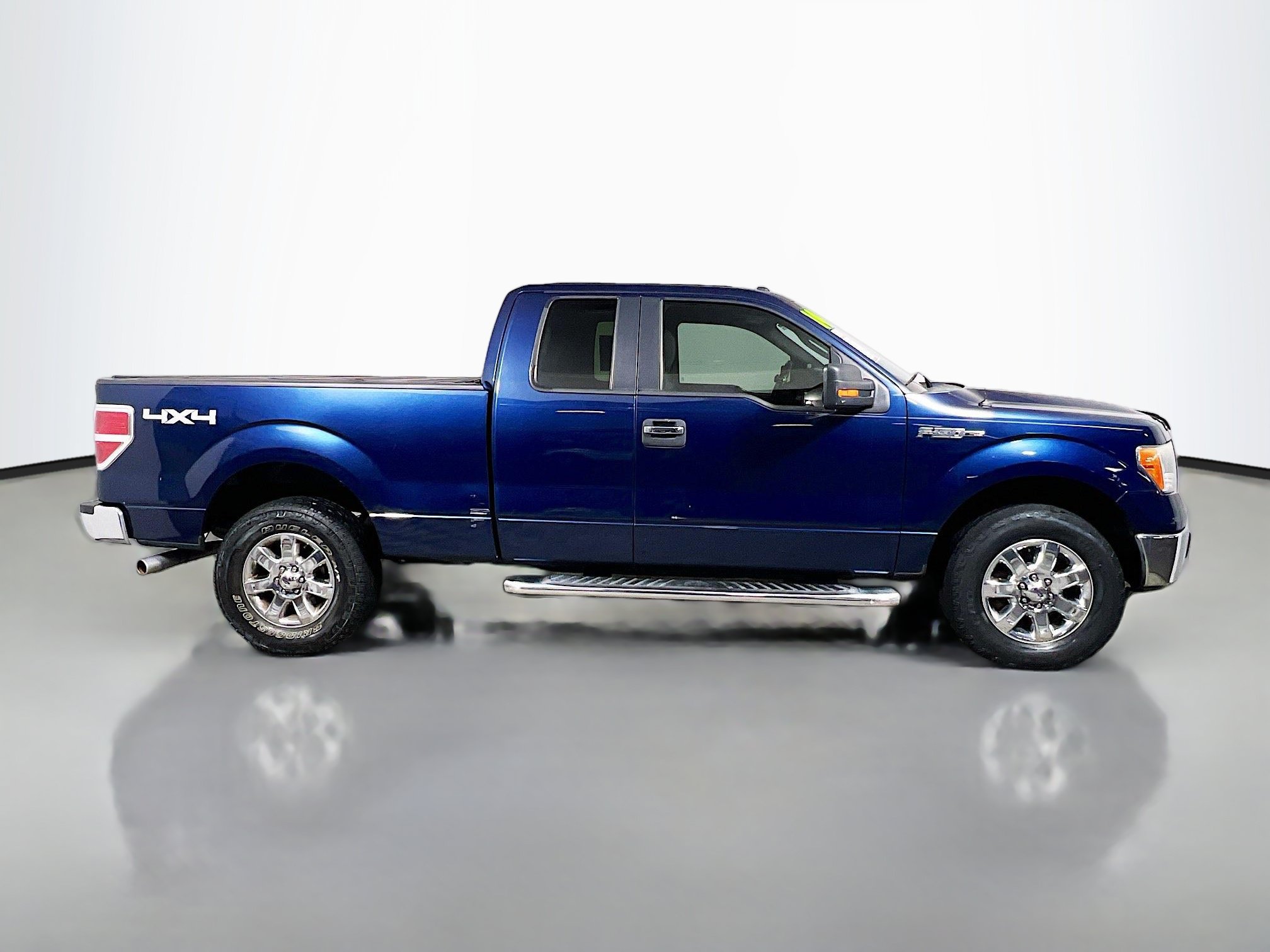 Used 2014 Ford F150 XLT w/ Equipment Group 302A Luxury AWD/4WD image 3