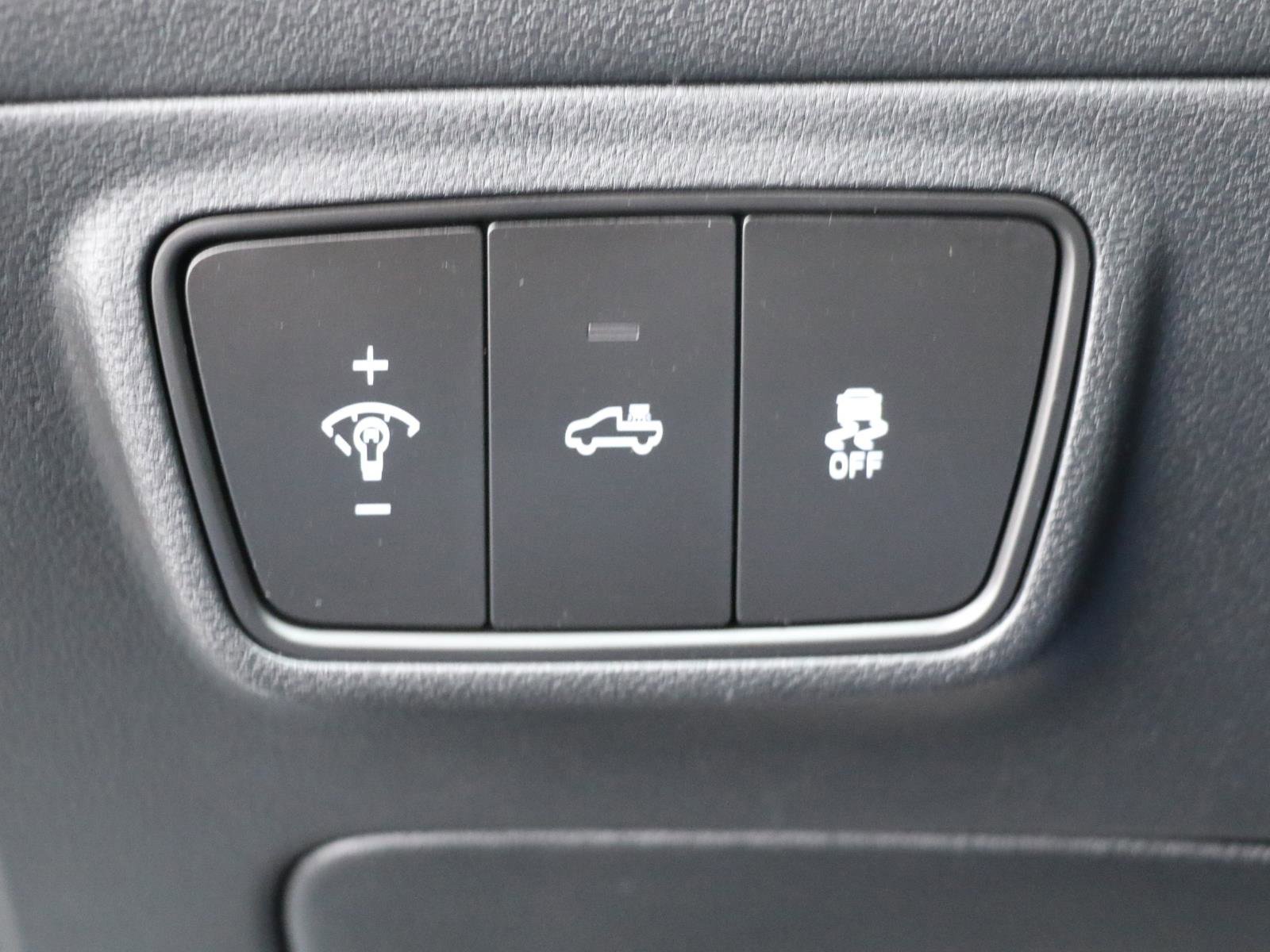 Used 2023 Hyundai Santa Cruz SEL Premium image 16