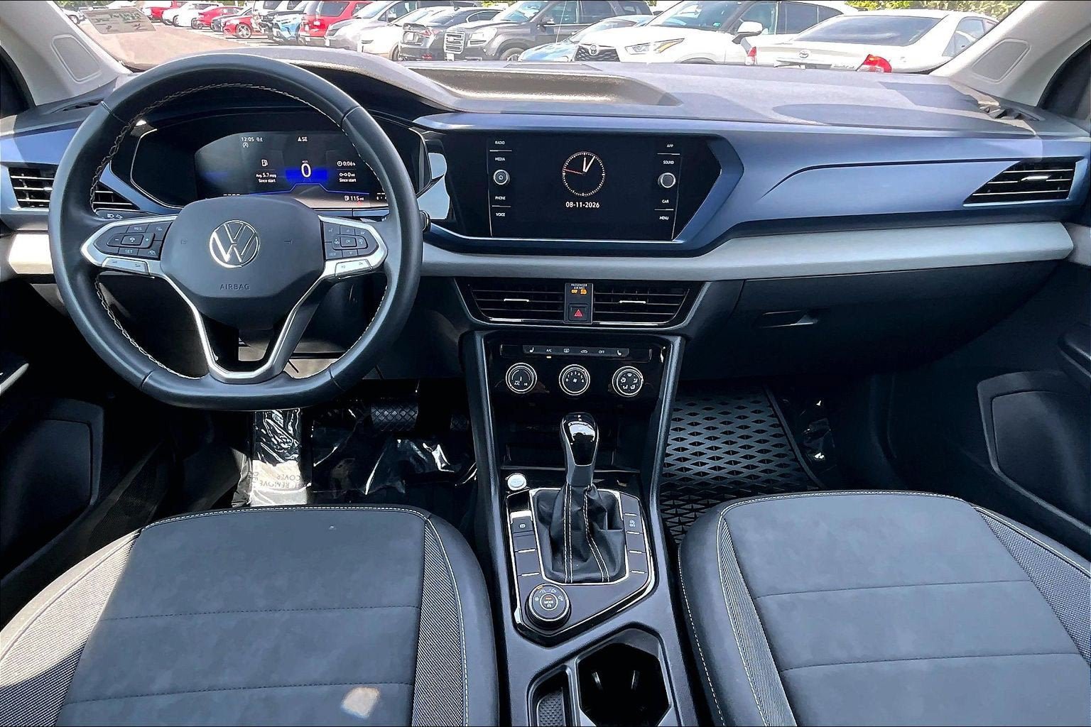 Used 2023 Volkswagen Taos SE AWD/4WD image 13