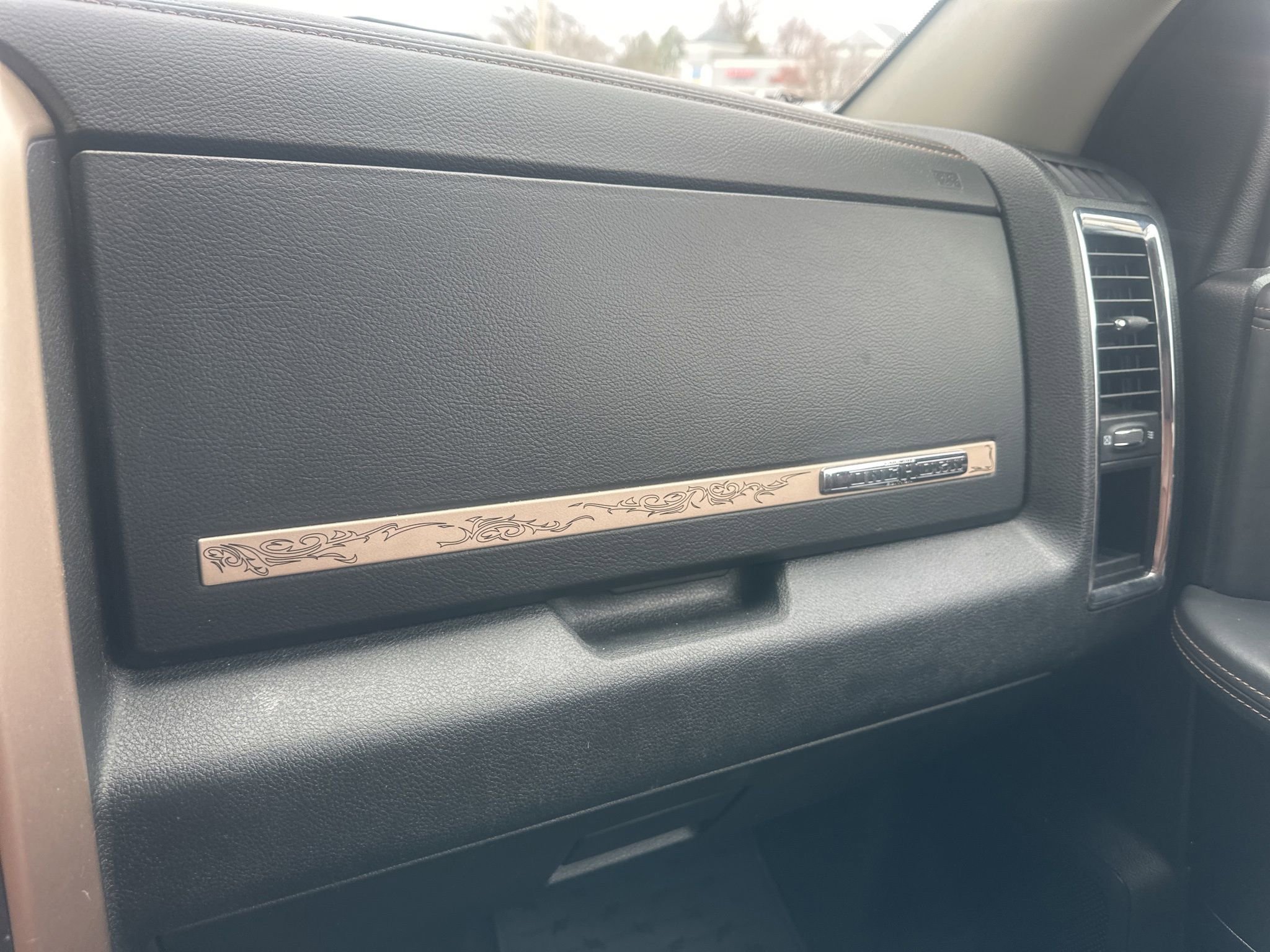 Used 2015 RAM 3500 Laramie Longhorn image 34