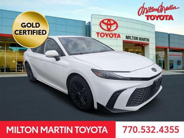 Certified 2025 Toyota Camry SE FWD image 1