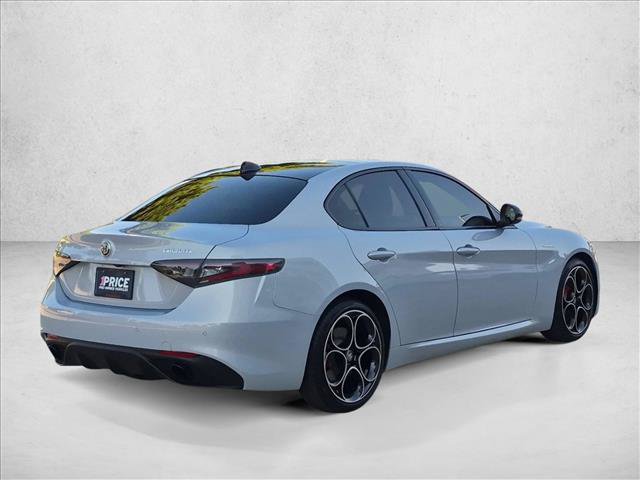 Used 2025 Alfa Romeo Giulia w/ Veloce Package Rwd image 5