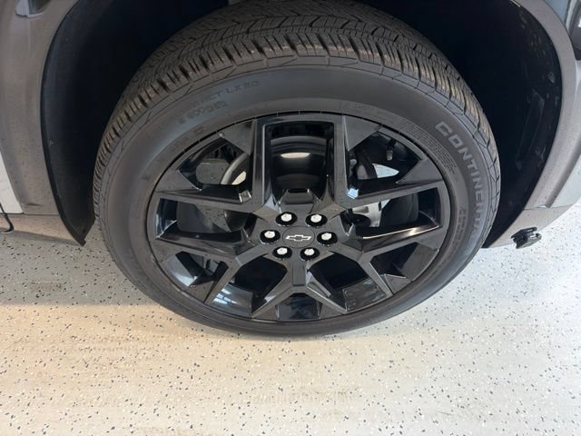 Used 2025 Chevrolet Traverse RS w/ LPO, Floor Liner Package AWD/4WD image 13