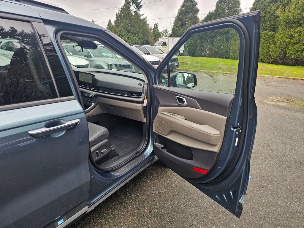 New 2026 Kia Carnival SX image 31